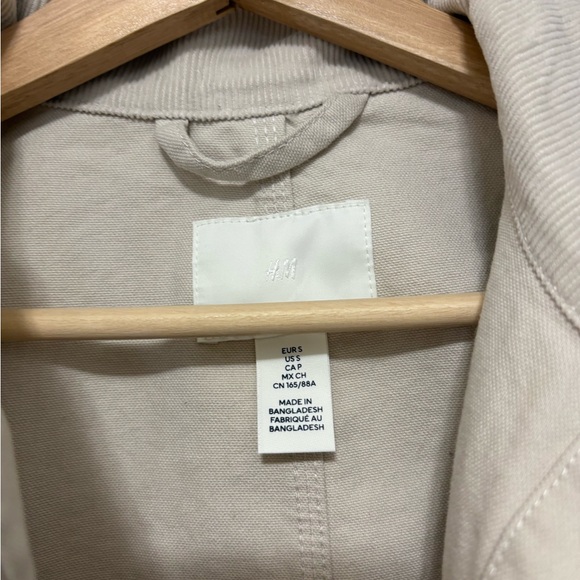 H&M Barn Jacket - Picture 2 of 4
